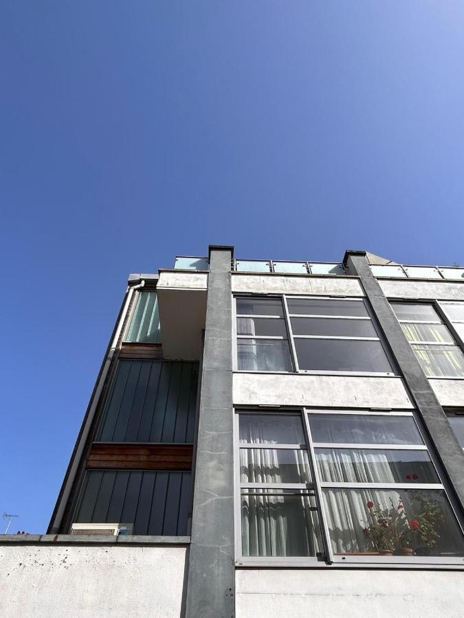 Bright And Airy Islington Apartment London Exterior photo